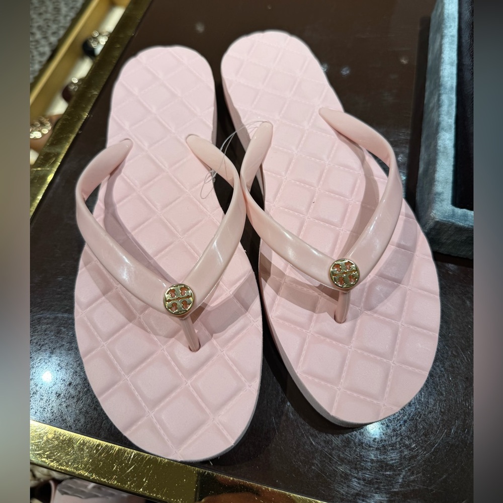 Tory Burch Willa Platform Casual Flip Flop